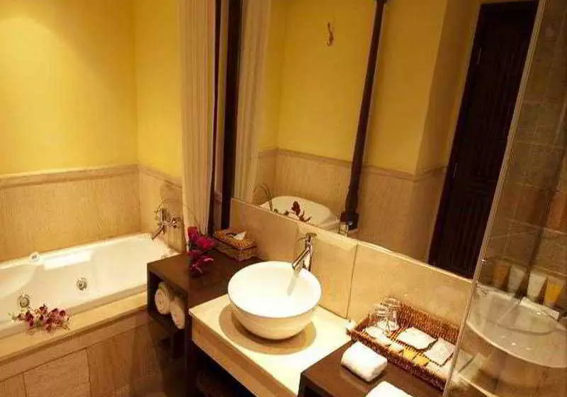 Отель Purple Jade Laguna Resort