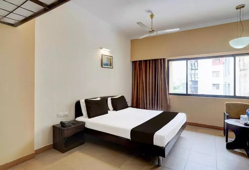 هتل Super Townhouse Koyambedu Formerly Royal Plaza