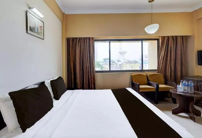 هتل Super Townhouse Koyambedu Formerly Royal Plaza