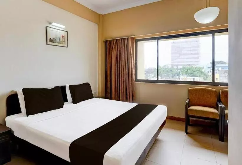 هتل Super Townhouse Koyambedu Formerly Royal Plaza