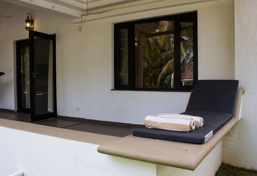 酒店 Shikara Beach Resort