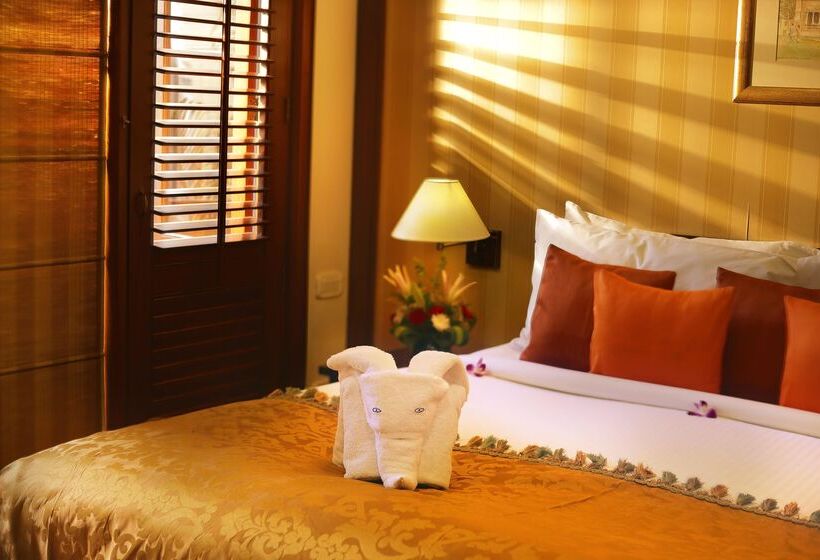 هتل The Paul Bangalore