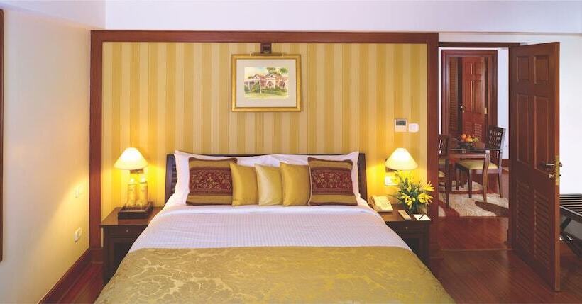 هتل The Paul Bangalore