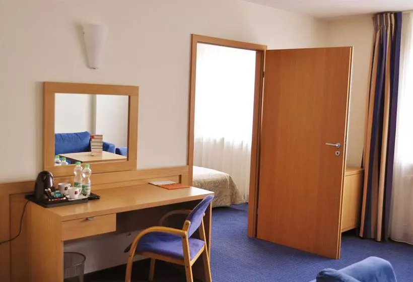 Hotel Wilanów Warszawa By Desilva