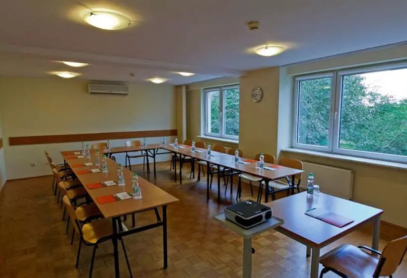 Hotel Wilanów Warszawa By Desilva