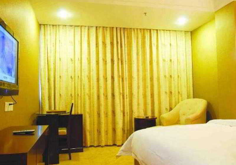 One Plus One Business Hotel