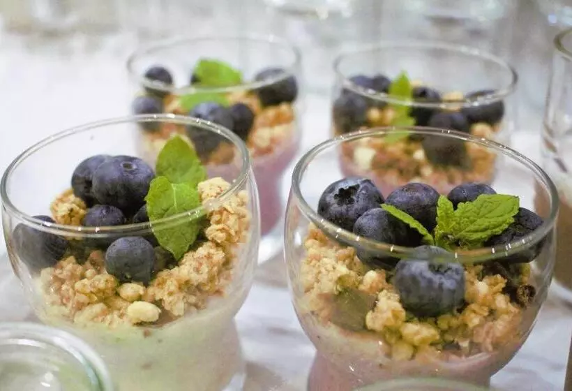 Platinum Apartments Apart