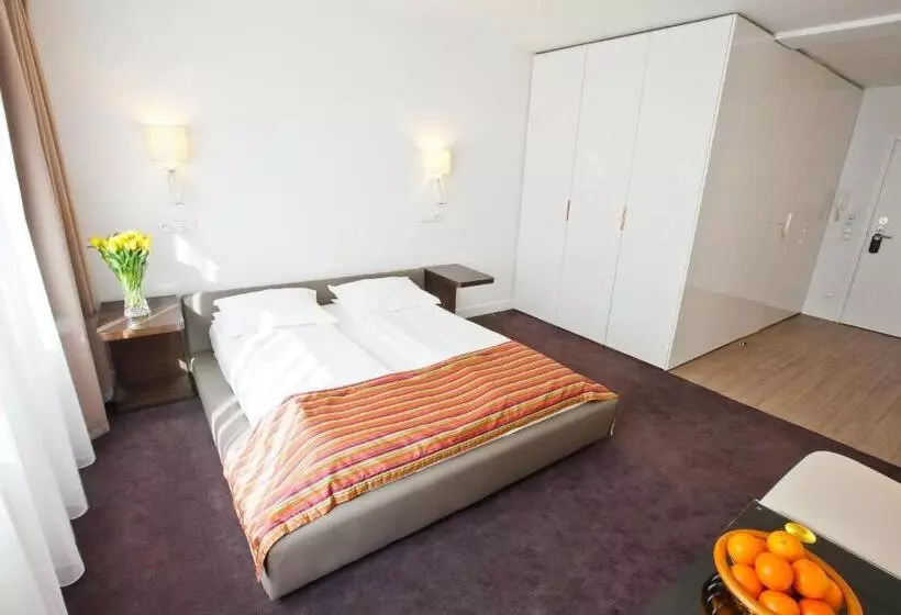 Platinum Apartments Apart