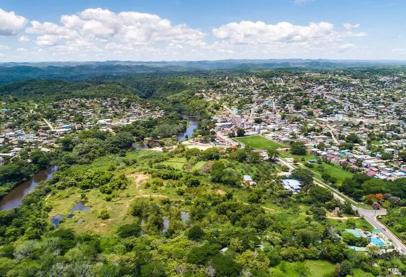 리조트 Midas Belize