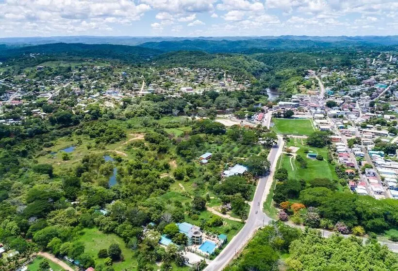 리조트 Midas Belize