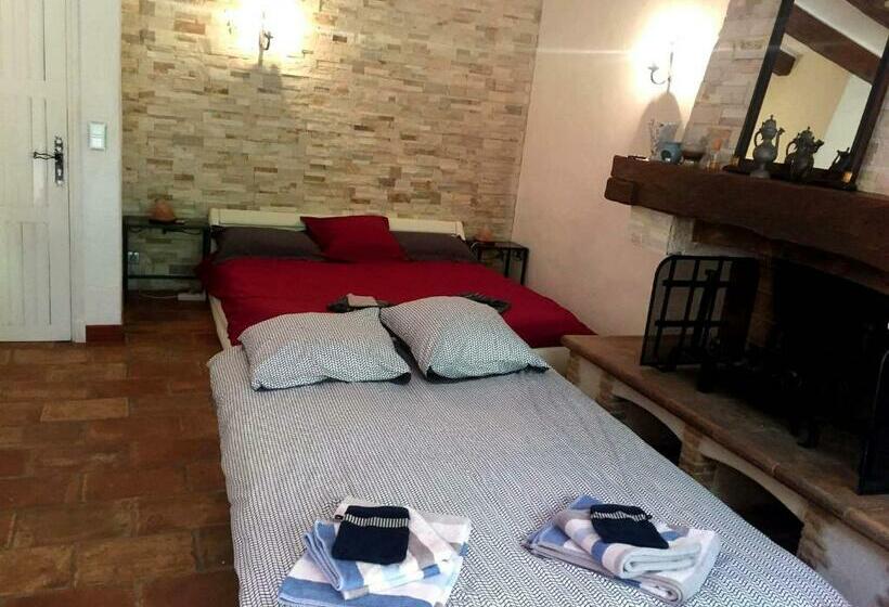 مبيت وإفطار Féerie Love