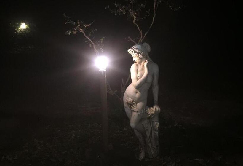 مبيت وإفطار Féerie Love