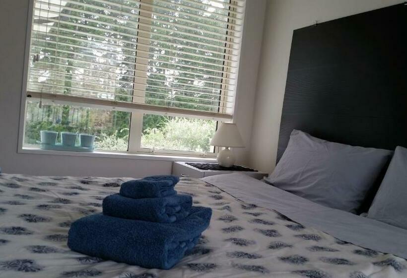 פנסיון Kleynz Accommodation