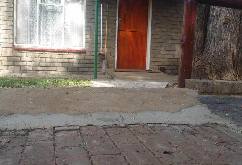 リゾートホテル Arendsnes