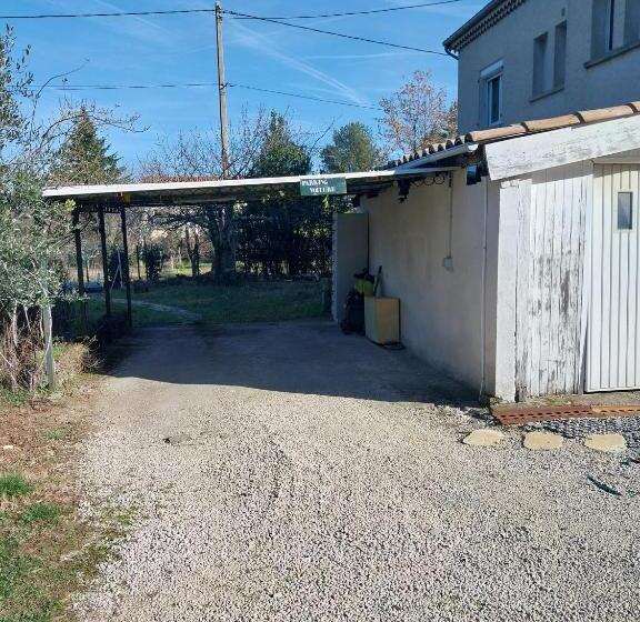 צימר Domaine De Lazuel