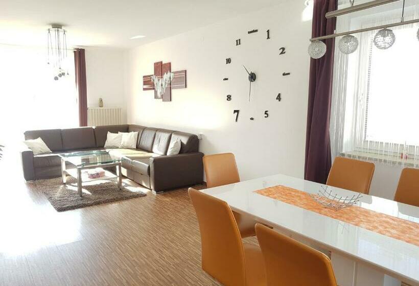 Bogi S Ferienhaus Pension