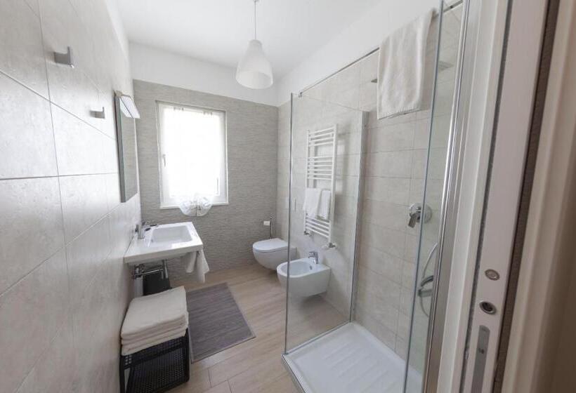 פנסיון Ofra Matera