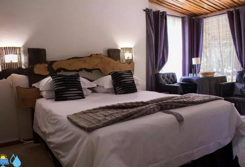 ペンション Riverbush Lodge Guesthouse