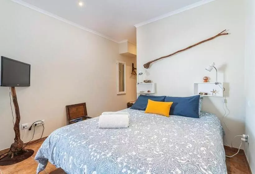 Majatalo Sunset Room   Hiking & Beach