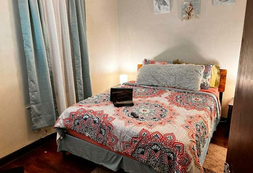 بنسيون Clean, Spacious, Inexpensive Queen Br