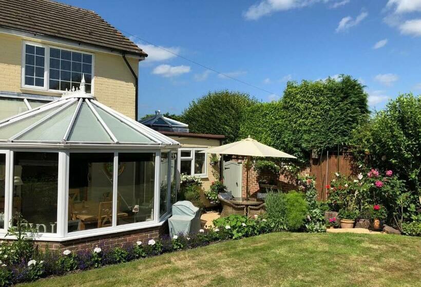 Общежитие Hysett House