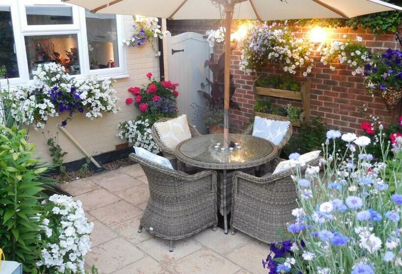 Общежитие Hysett House