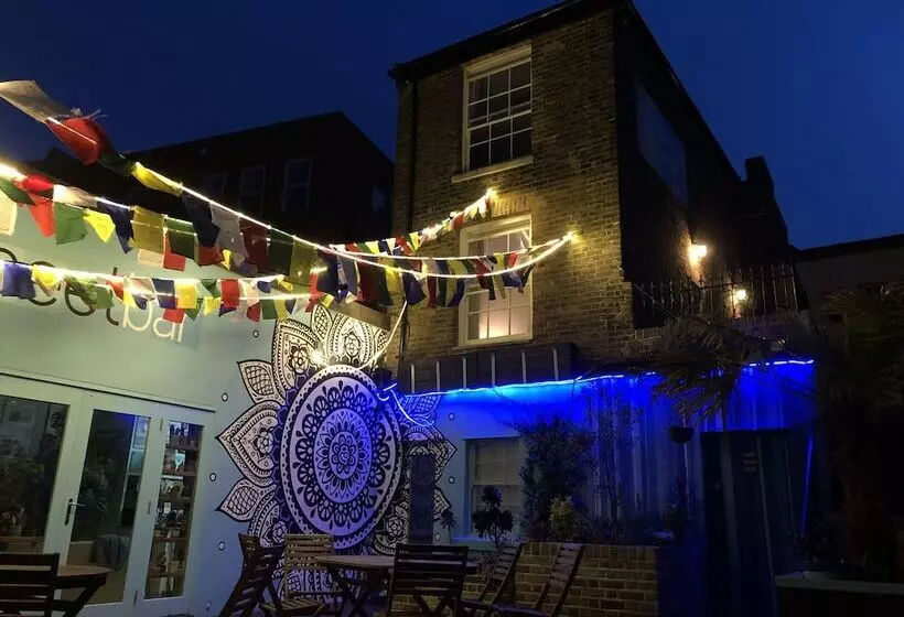 Retkeilymaja The Beetroot