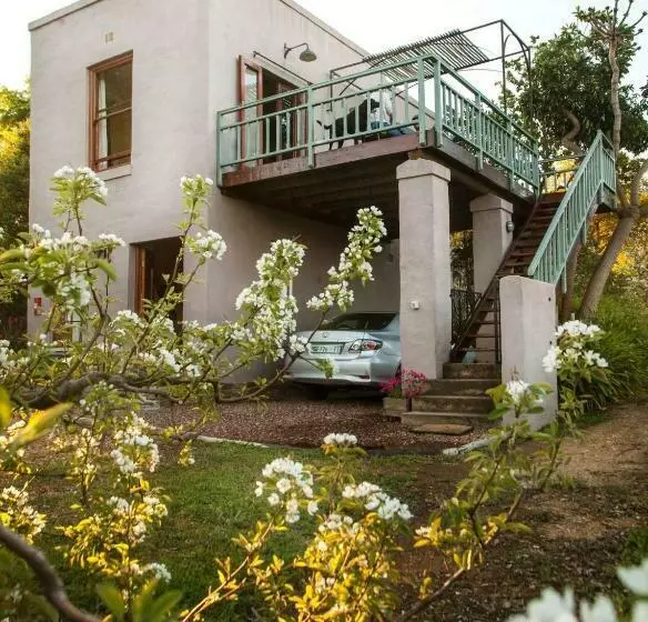 Aamiaismajoitus (B&B) Lentelus Farmstay