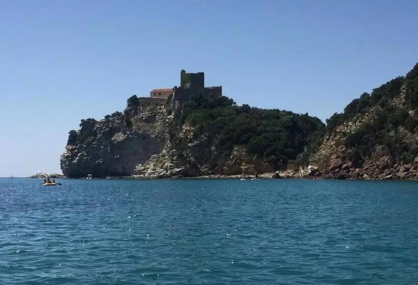 ホテル Agriturismo Podere Il Leccio