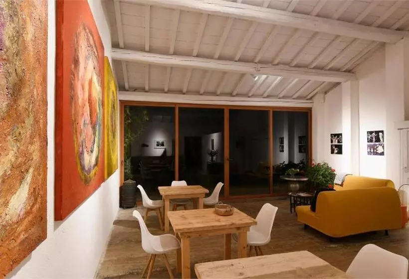 ホテル Agriturismo Podere Il Leccio