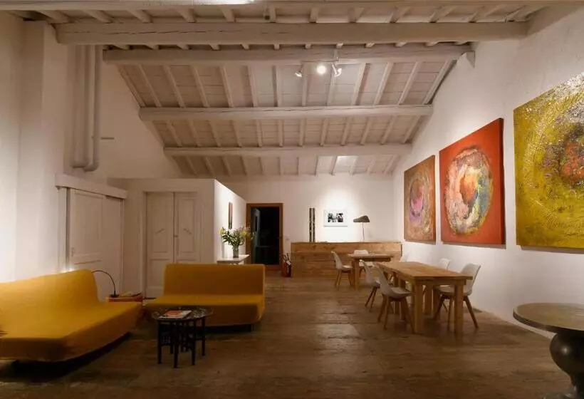 ホテル Agriturismo Podere Il Leccio