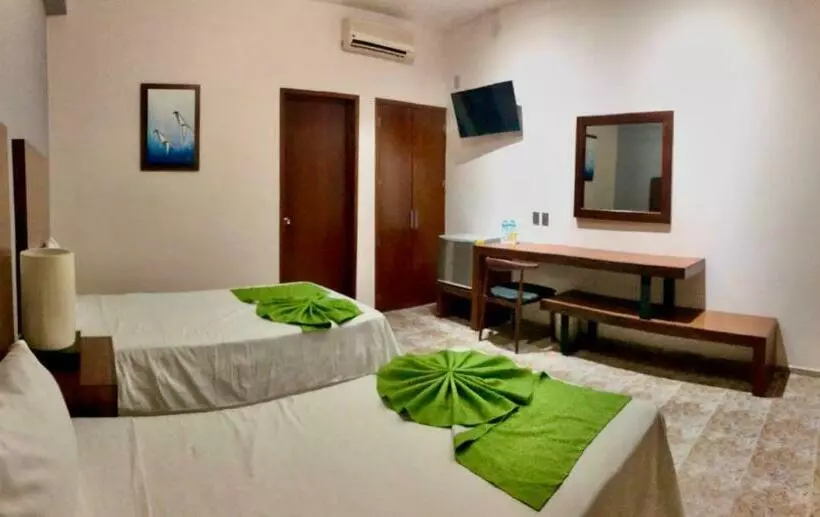 ホテル Del Camino Real