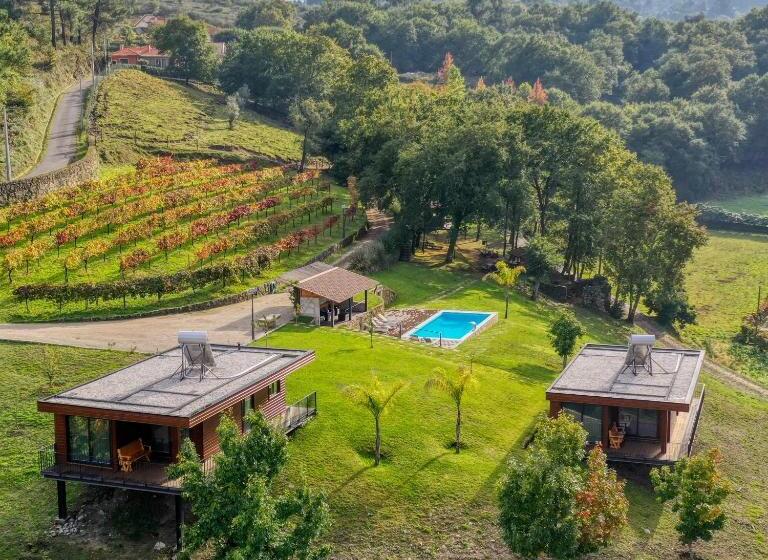 فندق Quinta De Silharezes, Lda