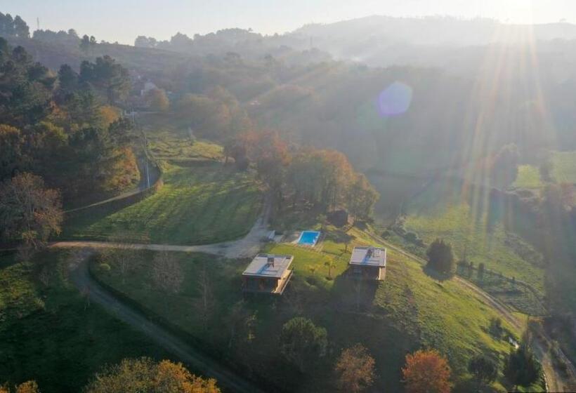 فندق Quinta De Silharezes, Lda