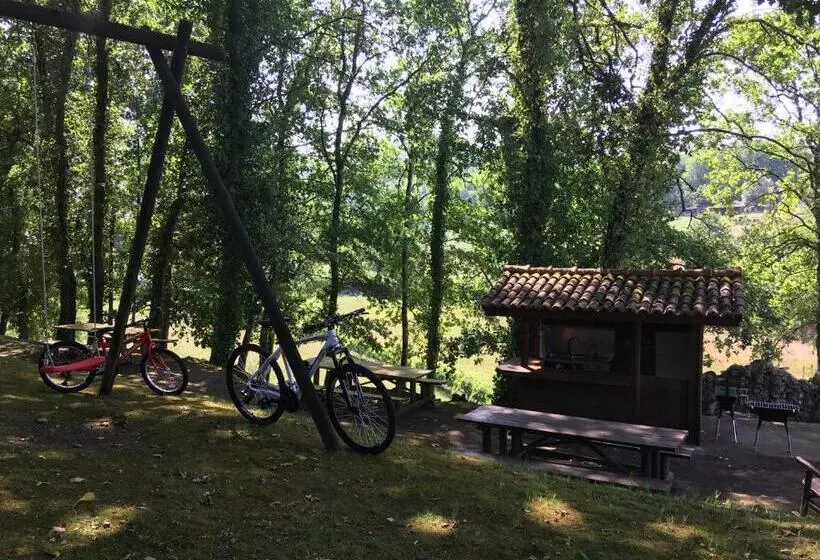 Hotelli Quinta De Silharezes, Lda