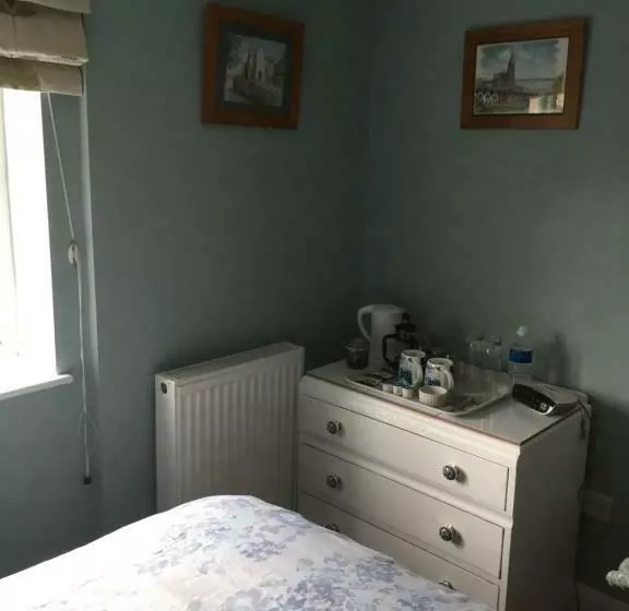 Old Beams Bed & Breakfast