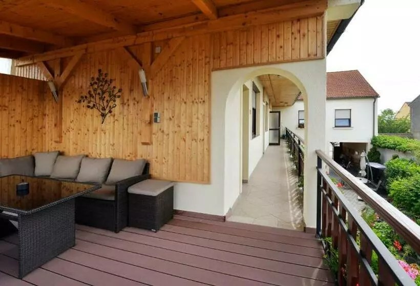 ペンション Blumenhof Wegleitner