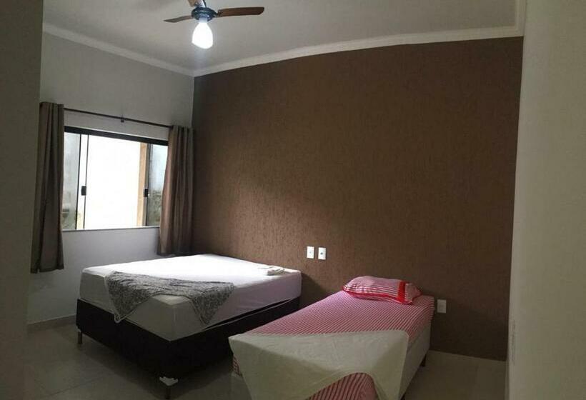 פנסיון Bom Jardim