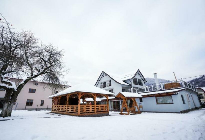 بنسيون Casa Luca