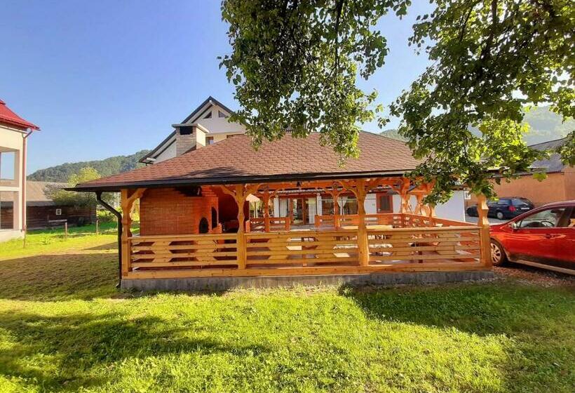 بنسيون Casa Luca