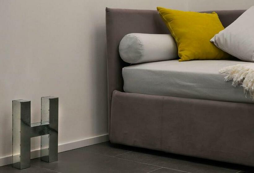 פנסיון Galleria 38