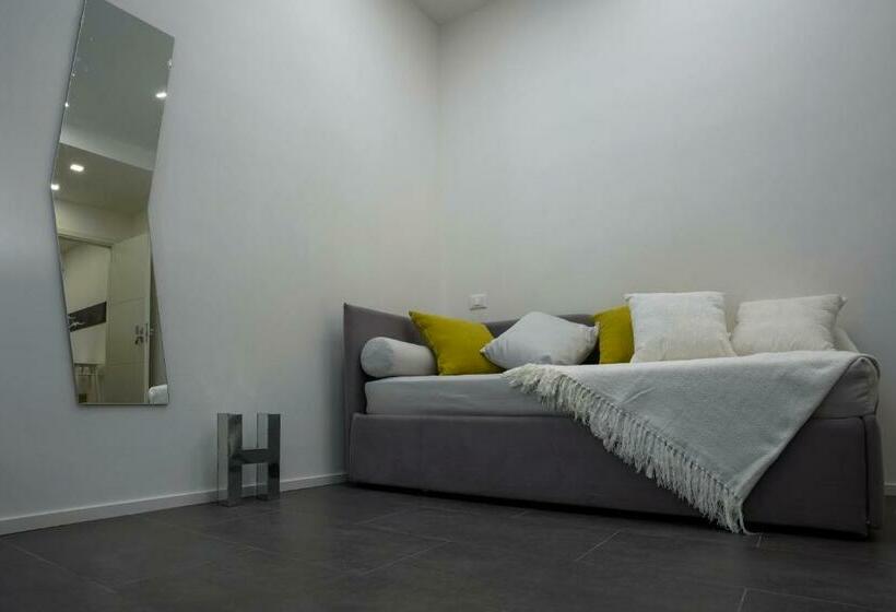 פנסיון Galleria 38