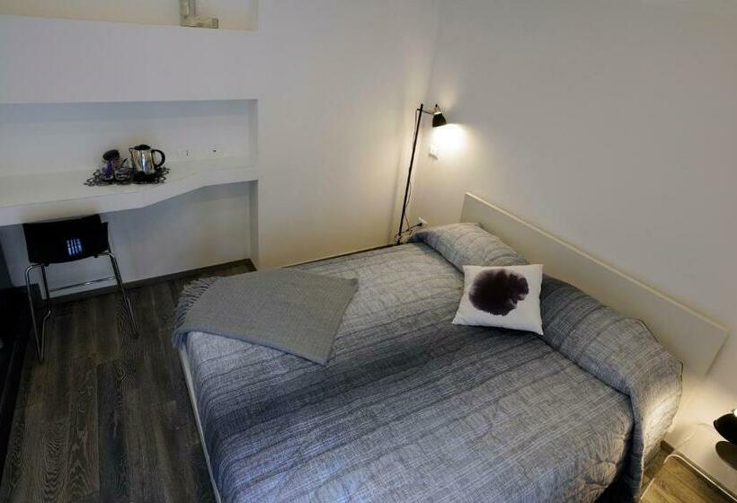 פנסיון Galleria 38