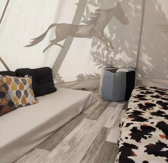 Majatalo Les Flots De Ma Vie Chambres D Hotes Et Tipi Florence Et Virginie Gossin