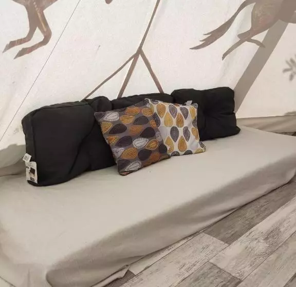 Majatalo Les Flots De Ma Vie Chambres D Hotes Et Tipi Florence Et Virginie Gossin