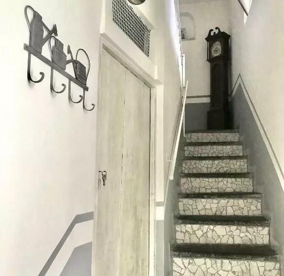 ペンション Vesuvio Rooms