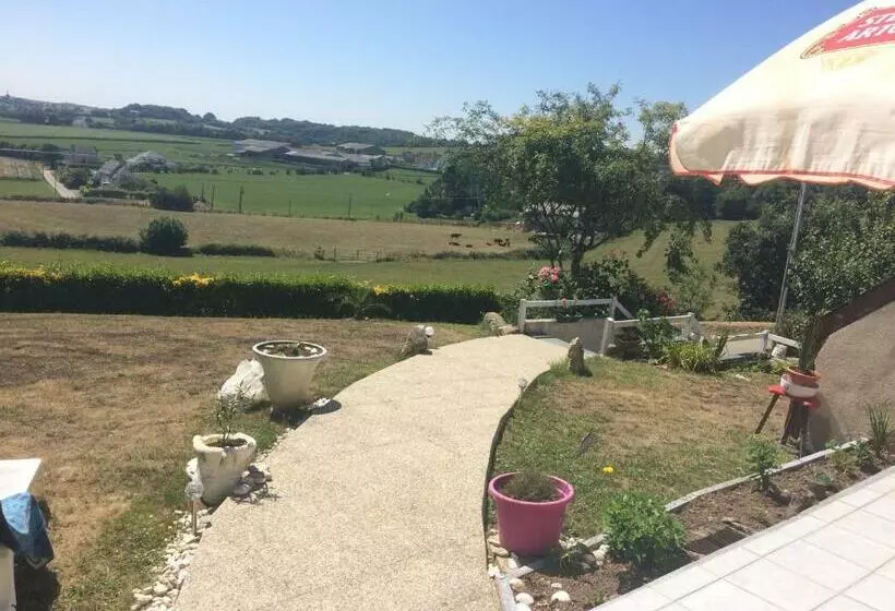 Aamiaismajoitus (B&B) Aux 2 Oies