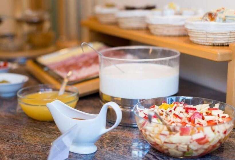 住宿加早餐 Rebenheim