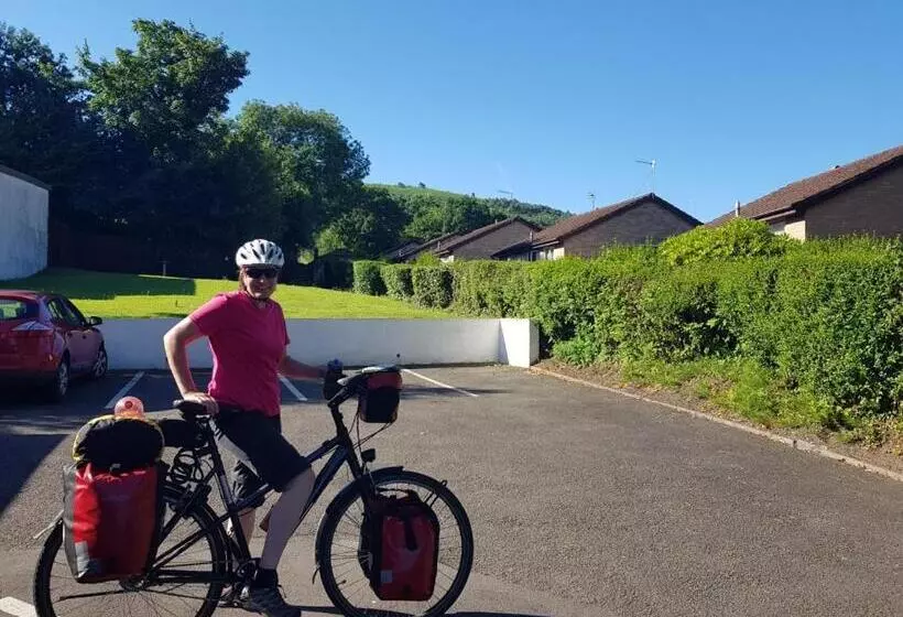 Aamiaismajoitus (B&B) Ty Castell Guest House