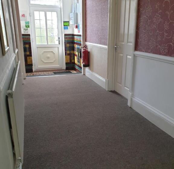 مبيت وإفطار Ty Castell Guest House